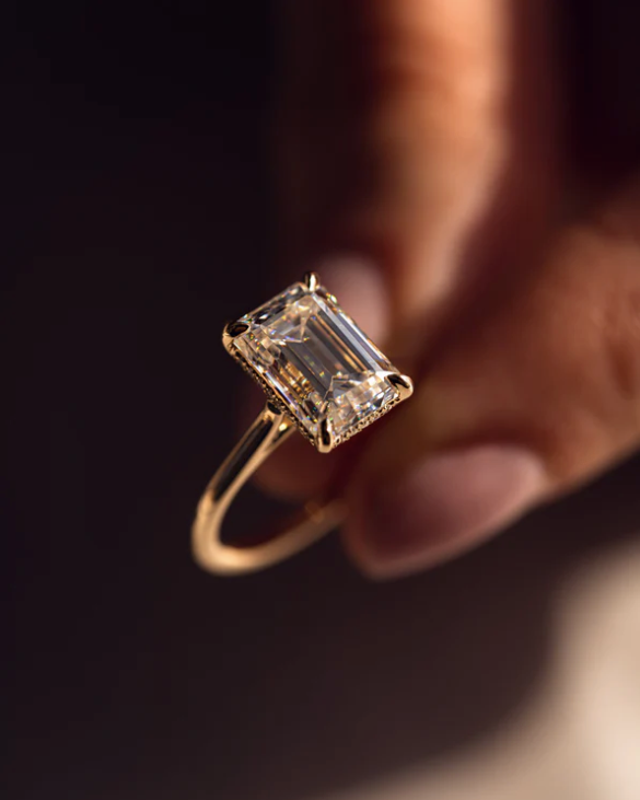 Anillo de Compromiso Emerald Solitaire Diamond · 1.50 ct