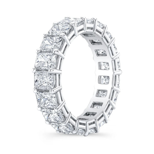 Anillo eternity con diamantes corte radiante 6.00 ct en oro blanco 14k — Amelia Maia.