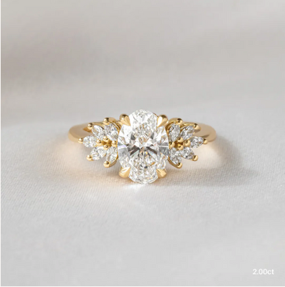 Anillo de compromiso oval 2 ct con diamantes de laboratorio — Amelia Maia