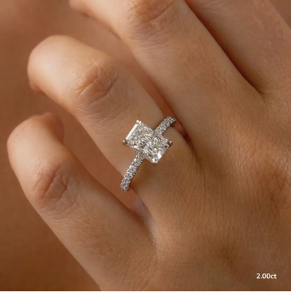 Anillo de Compromiso Radiant Diamond · 2.00 ct