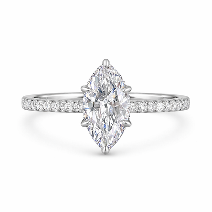 Anillo de compromiso con diamante de laboratorio 2.00 ct corte marquise y pavé de diamantes en oro blanco.