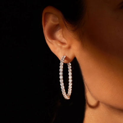 Pendientes circulares con 94 diamantes brillantes — Amelia Maia.