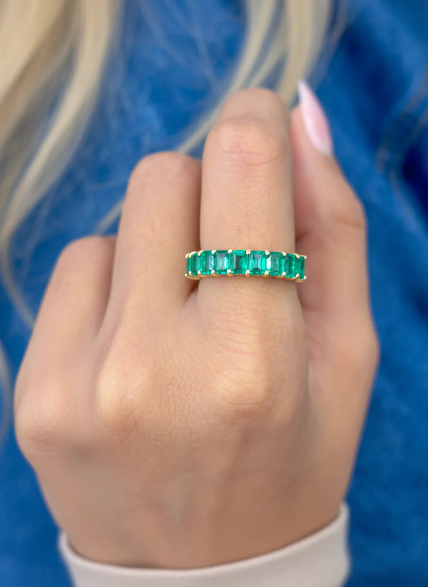 Churumbela Eternity Emerald Lab-Grown · 1.60 ct total
