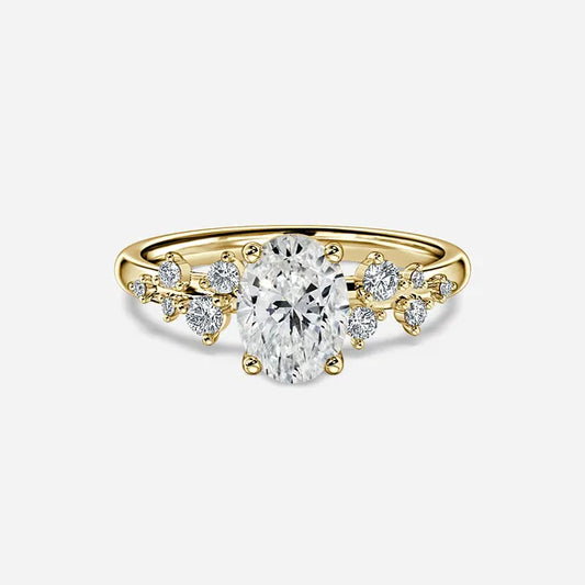 Anillo de compromiso oval con diamantes de laboratorio — Amelia Maia