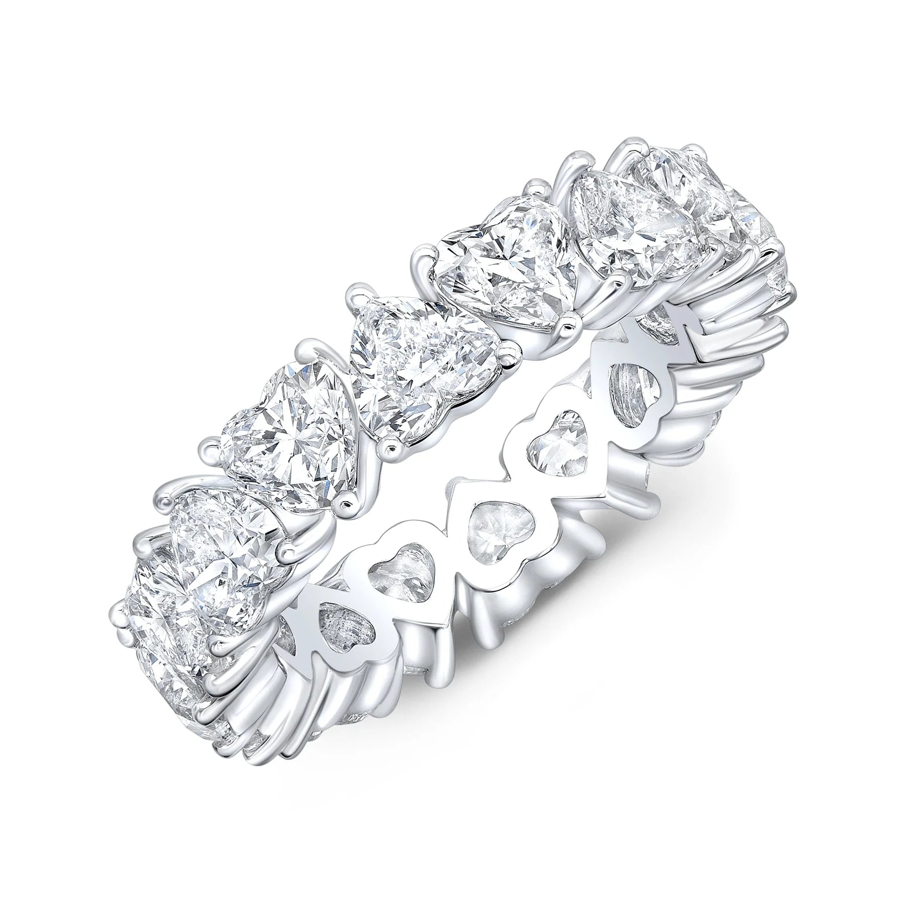Anillo eternity con diamantes corte corazón 7.00 ct en oro blanco — Amelia Maia.