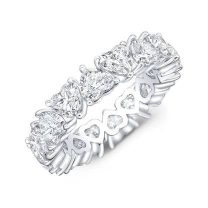 Anillo eternity con diamantes corte corazón 7.00 ct en oro blanco — Amelia Maia.