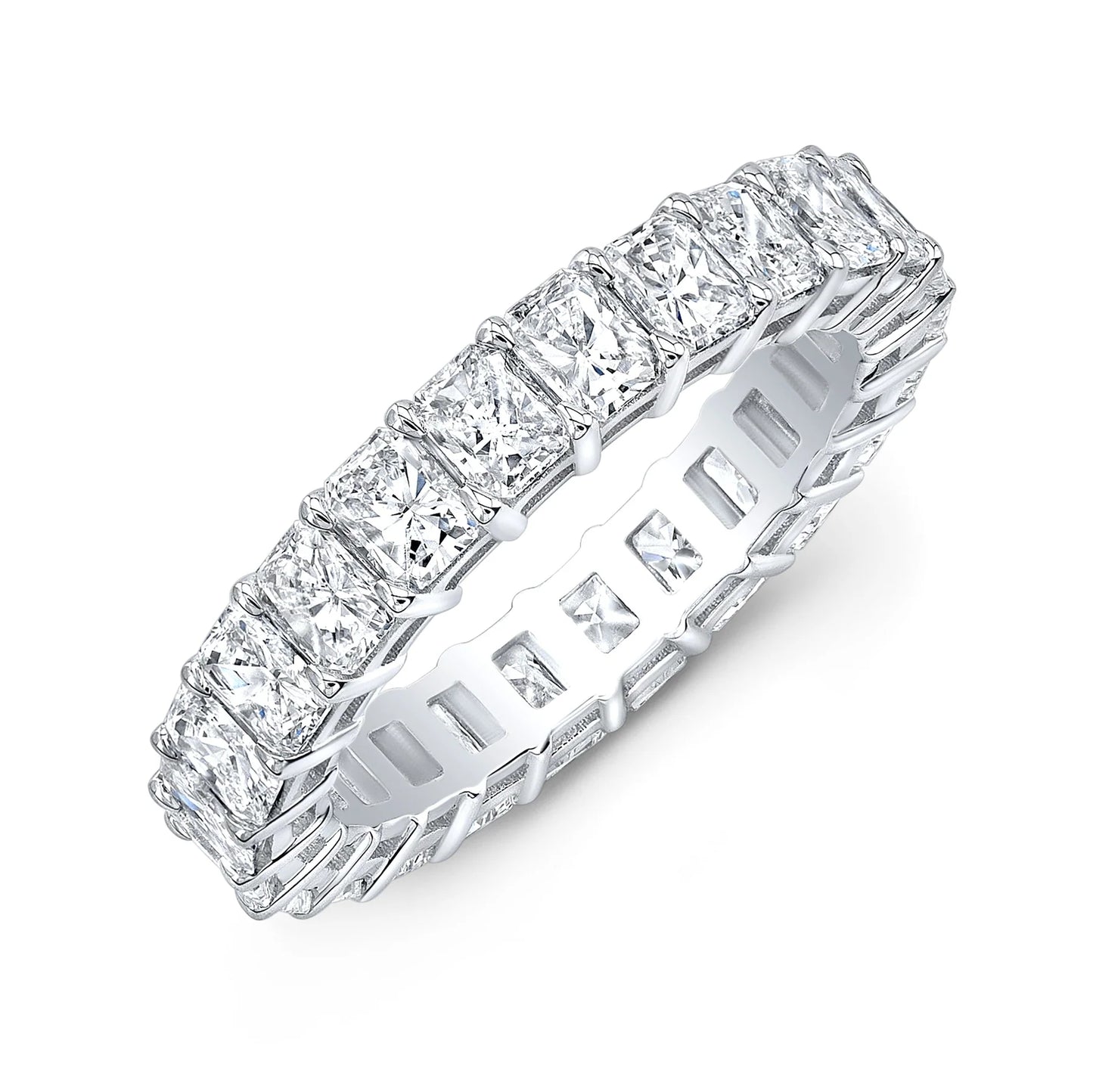 Anillo eternity con diamantes corte radiante 5.00 ct en oro blanco — Amelia Maia.