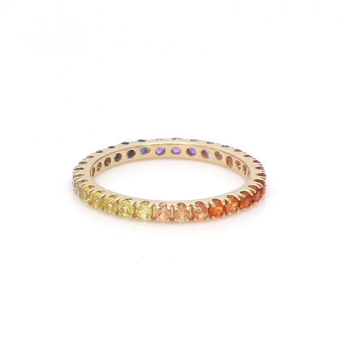 Anillo eternity multicolor oro amarillo 14k con diamantes de laboratorio éticos — Amelia Maia.